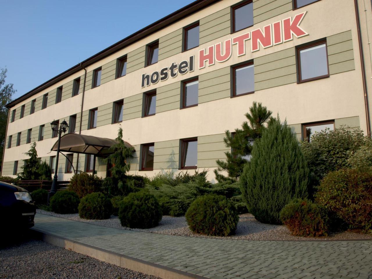 Hostel Hutnik Ostrowiec Świętokrzyski Екстериор снимка