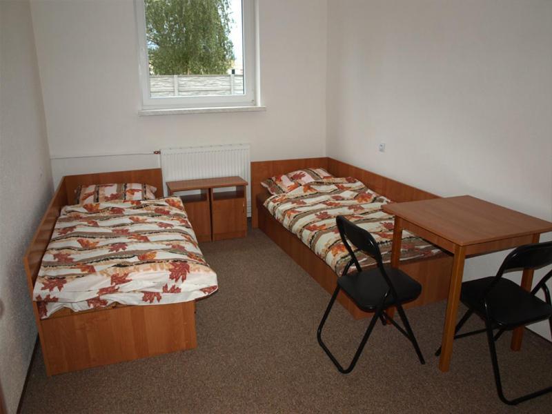 Hostel Hutnik Ostrowiec Świętokrzyski Екстериор снимка